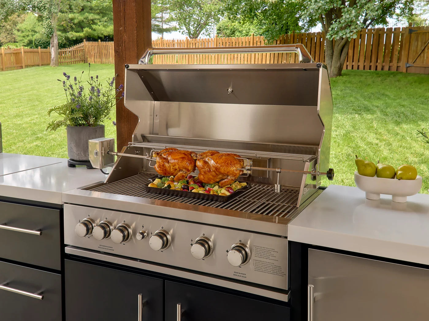 Emory 9' Outdoor Kitchen with Built-In Appliance — Professionally Installed
