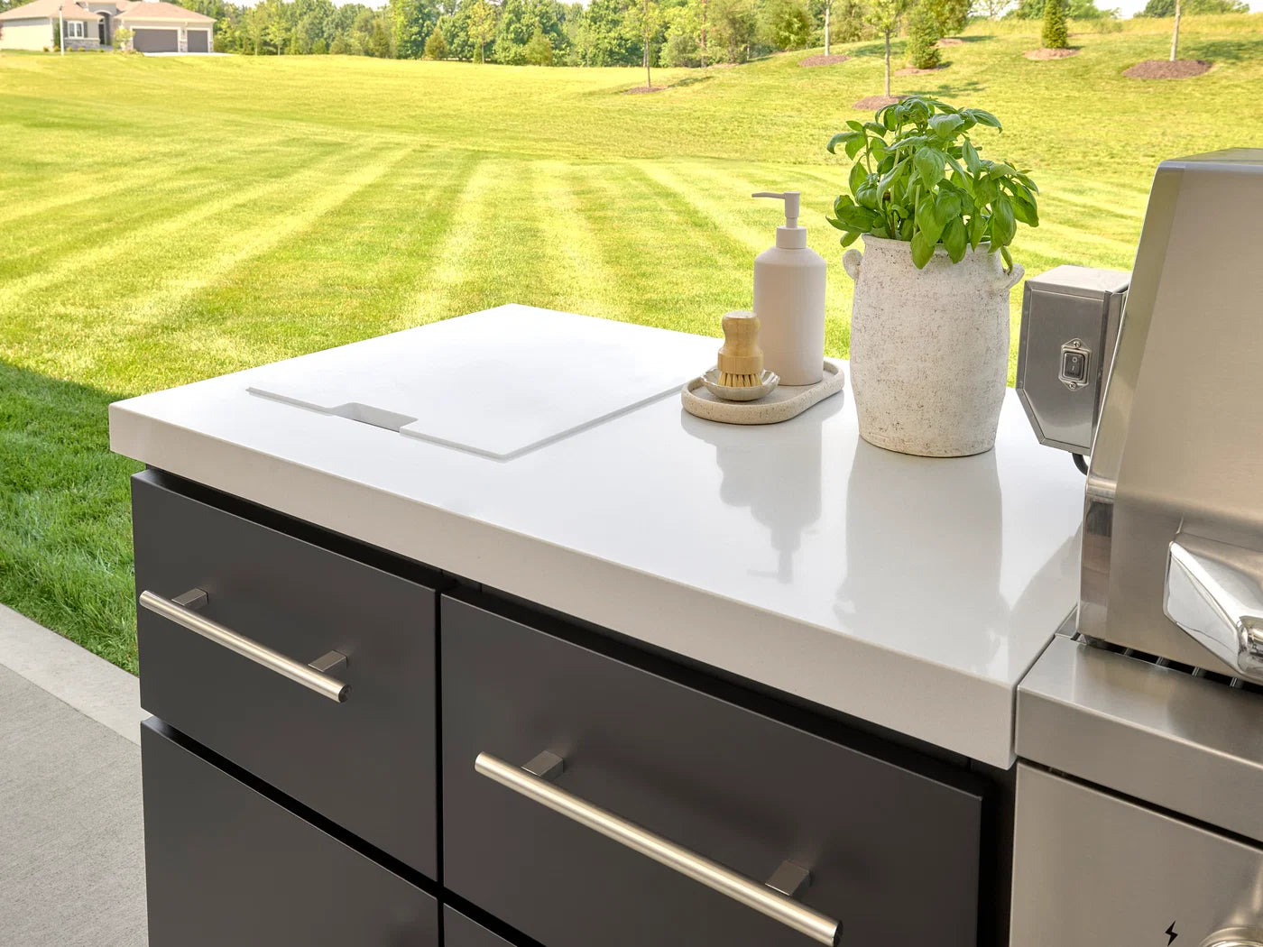 Emory 9' Outdoor Kitchen with Built-In Appliance — Professionally Installed